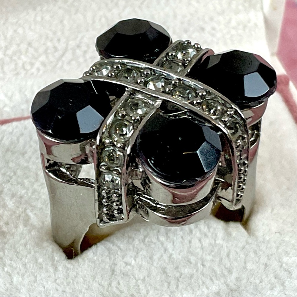 Vintage Black Onyx chunky cocktail ring Wicked Black rhinestones size 8 killstar